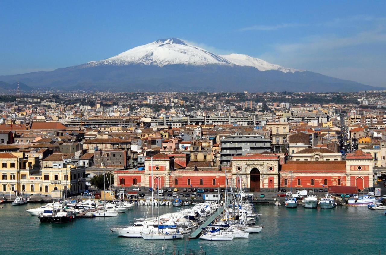 Villa Dimora Porta Garibaldi Aeroporto di Catania Fontana Rossa Esterno foto